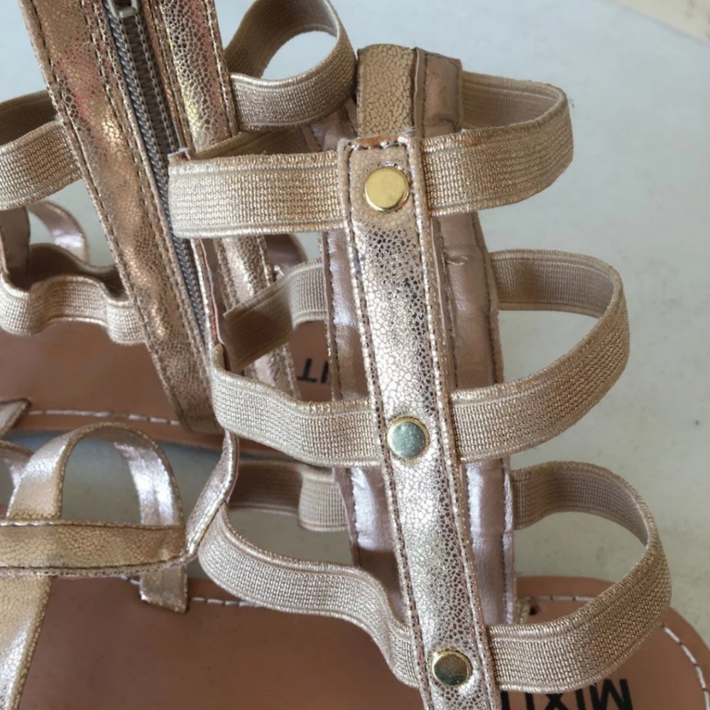 Sandals - Picture 4 of 4